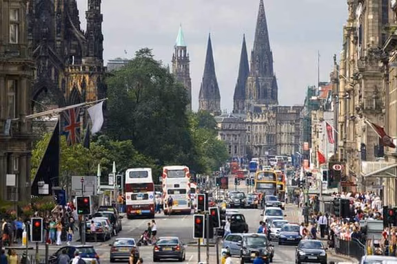 From Trainspotting to Harry Potter: 5 Movie Scenes to Re-enact in Edinburgh