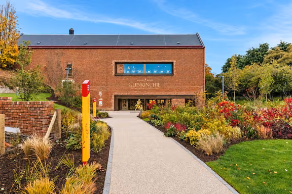 Garden path to the Glenkinchie visitor centre