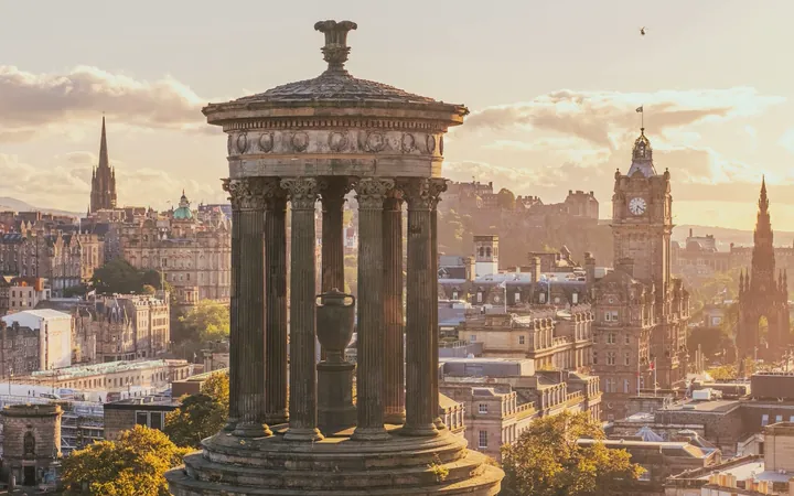 Monumentos de Calton Hill en Edimburgo