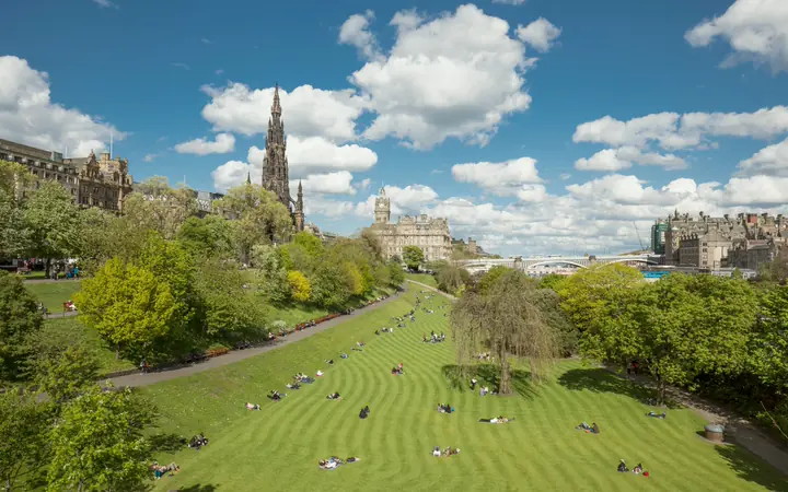 Jardines de Princes Street y el Castillo