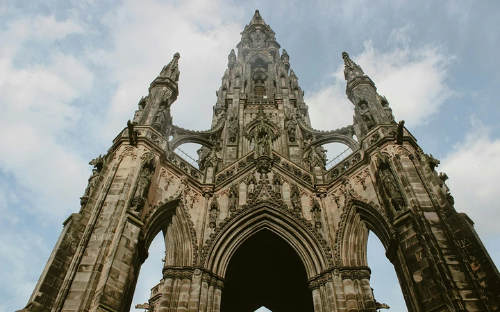 Le Scott Monument sur Princes Street