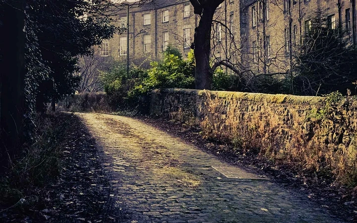 Promenade dans une rue d’Édimbourg