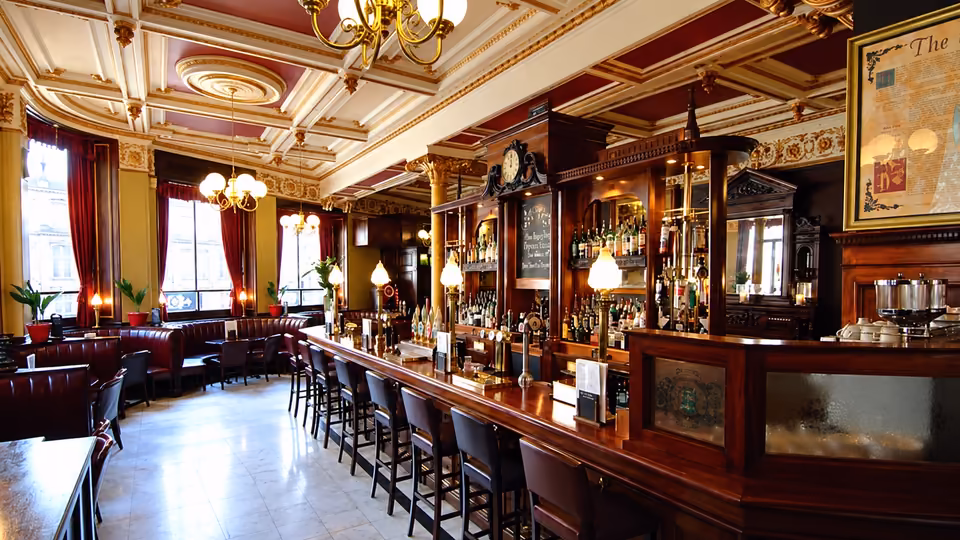 The Café Royal in Edinburgh