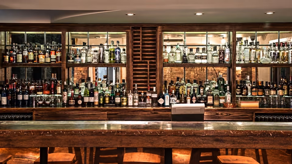 Edinburgh Gin Distillery Bar