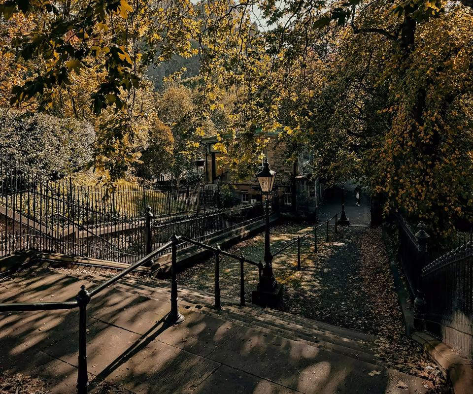 Los Jardines de Princes Street en un día de sol