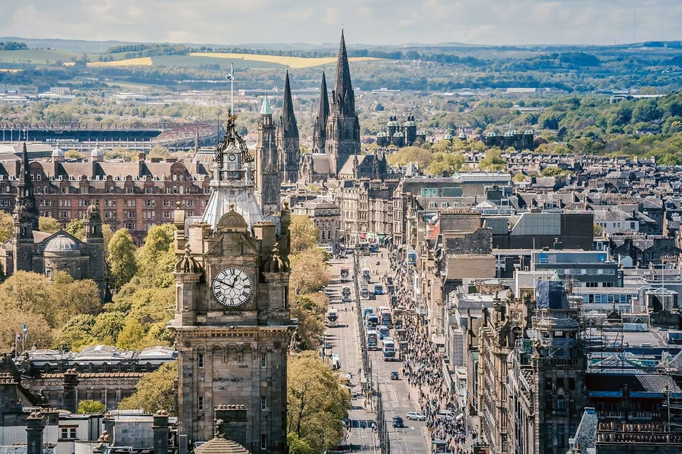 Vista de Princes Street en Edimburgo