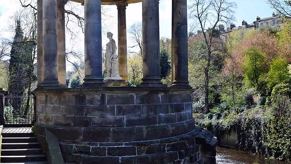 St Bernard’s Well au bord de la Water of Leith