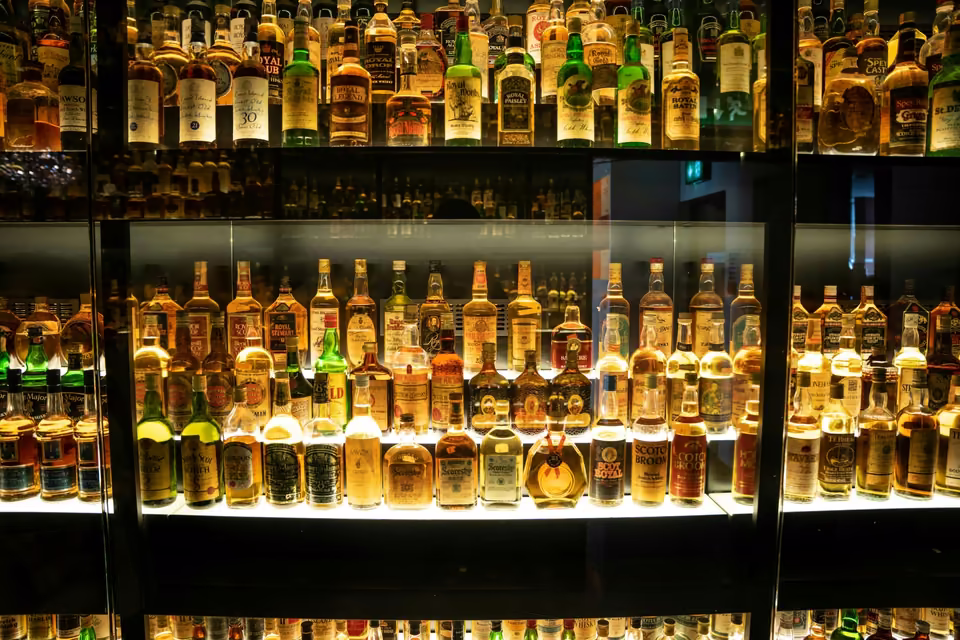 Outside the Scotch Whisky Experience