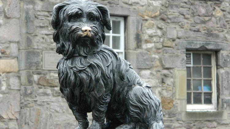 Estatua del perro Bobby