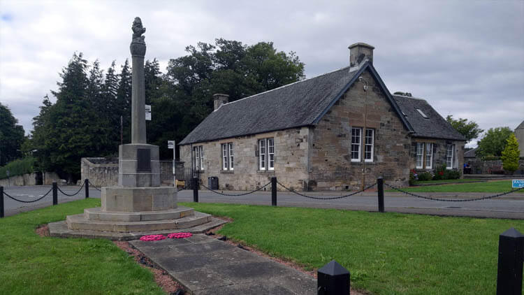 Dalmeny's Mercat Cross