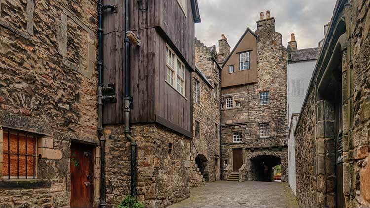 Old Town close in Edinburgh